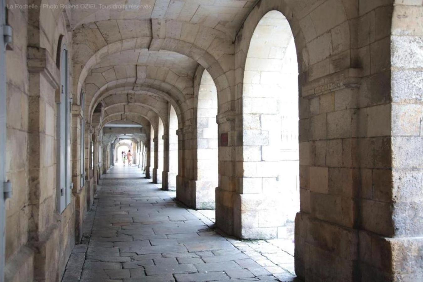 L'Appartement : Location Les Merciers. La Rochelle  Eksteriør billede